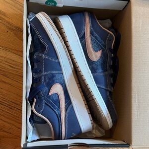 Nike Navy and Tan Air Jordan